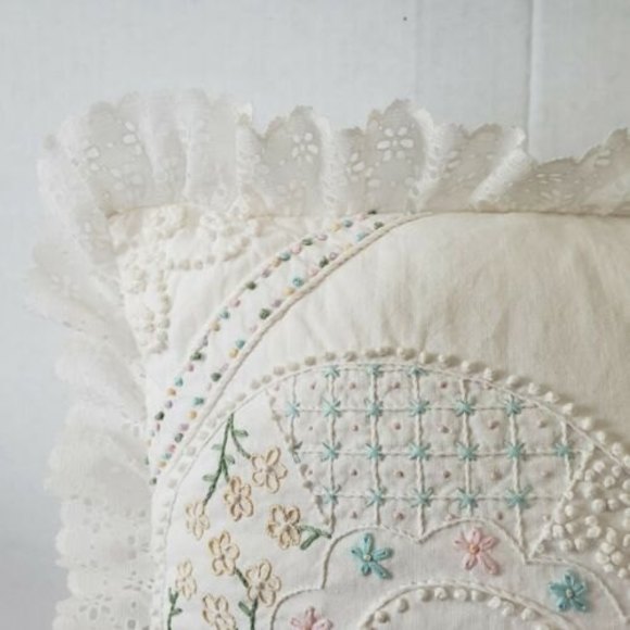 Something Special Heart Embroidered Pillow Eyelet Lace 14 x 14 - Picture 5 of 7